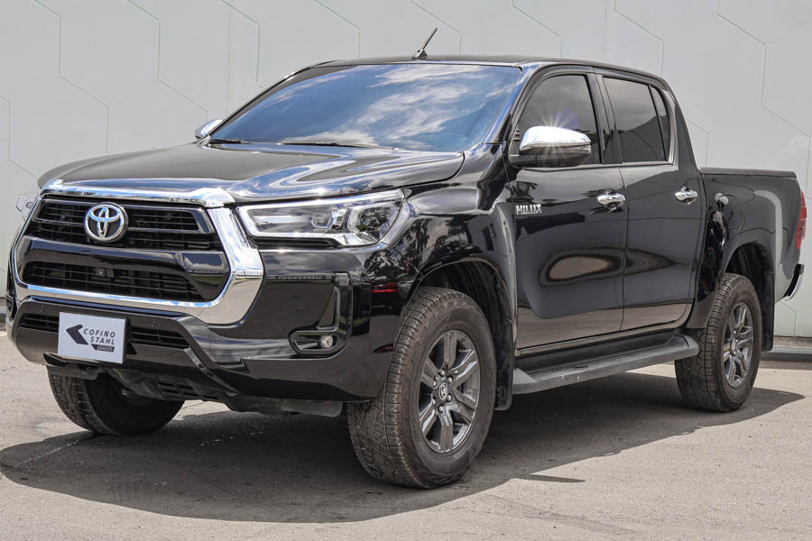 TOYOTA HILUX 4X4 2025 - 3646